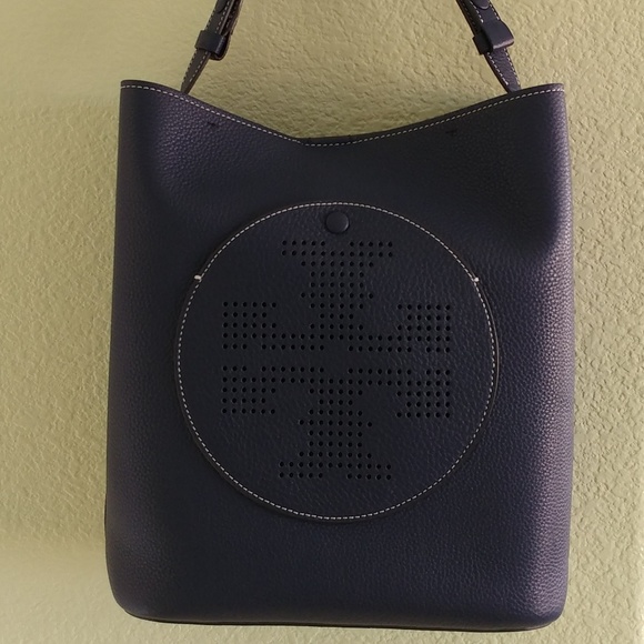 TORY BURCH Bucket Bag - Picture 3 of 6